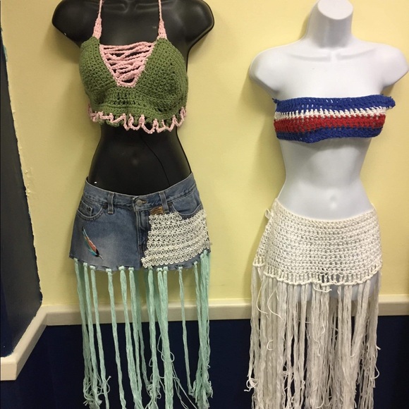 Custom Crochet crop top - Picture 2 of 2